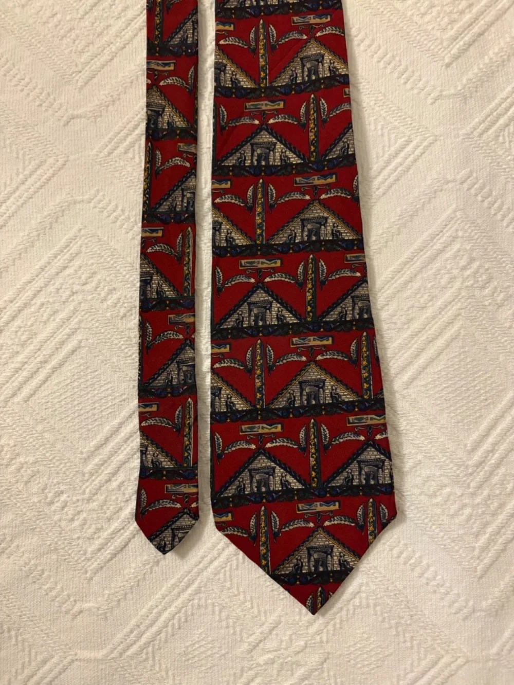 Vintage Metropolitan Museum of Art (MMA) Egyptian Revival Silk Tie